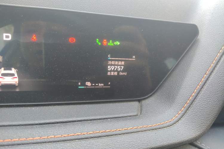 Used Wey Macchiato 2021 1.5L DHT Master Edition Odometer Close Up