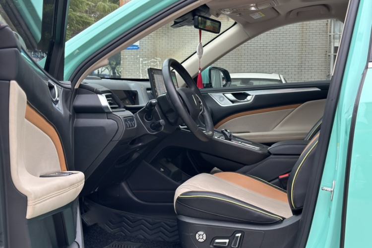 Used Wey Macchiato 2021 1.5L DHT Master Edition Interior 6