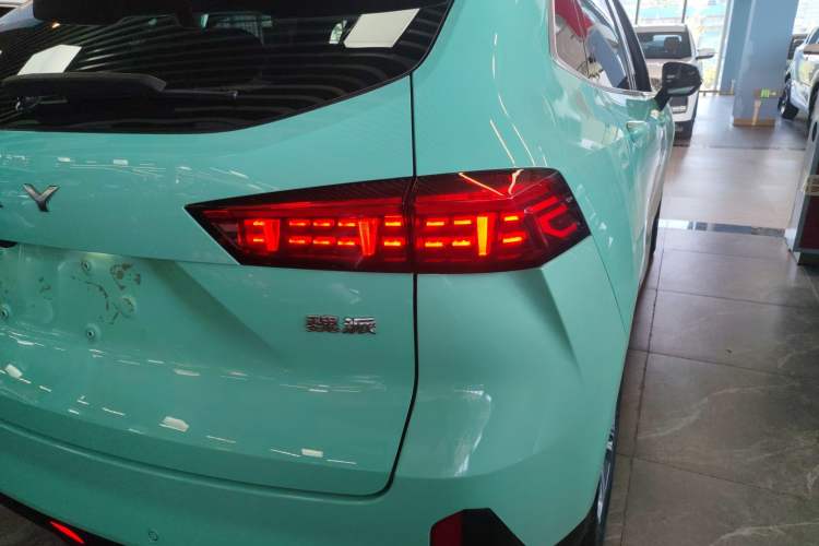 Used Wey Macchiato 2021 1.5L DHT Custom Edition Right Rear Taillight