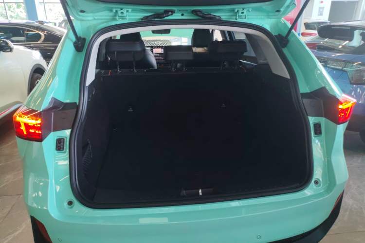 Used Wey Macchiato 2021 1.5L DHT Custom Edition Trunk