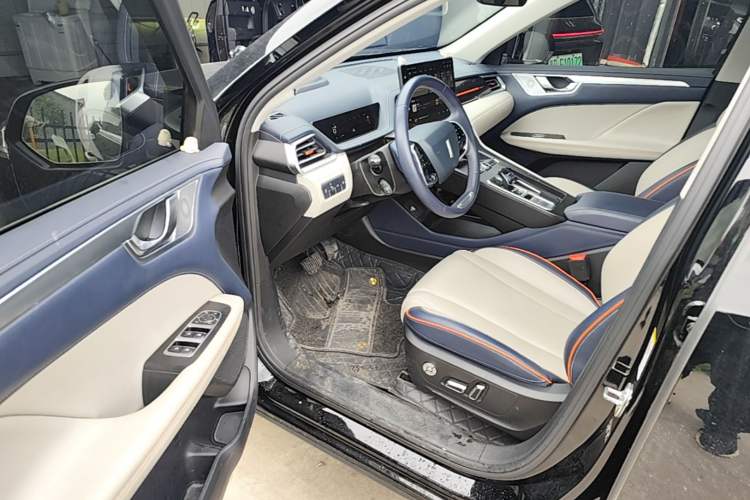 Used Wey Macchiato 2021 1.5L DHT Master Edition Driver Seat
