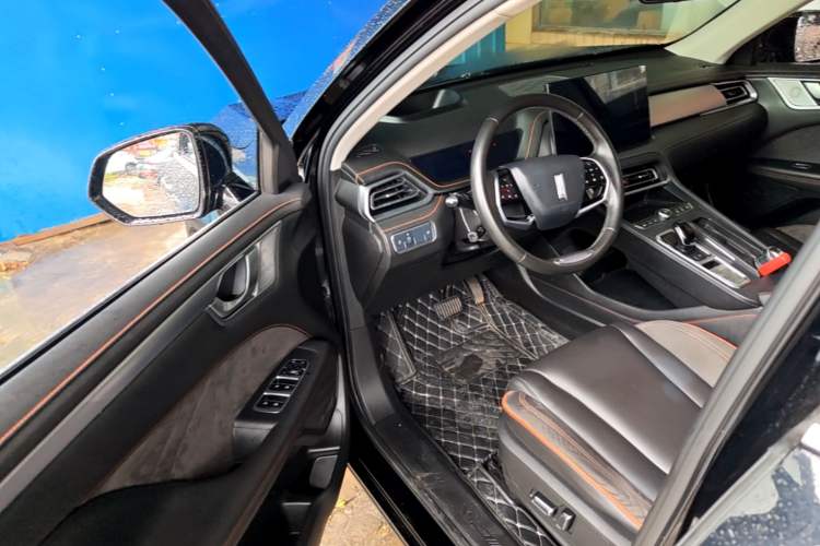 Used Wey Macchiato 2021 1.5L DHT Custom Edition Driver Seat