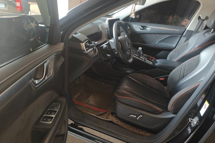 Used Wey Macchiato 2021 1.5L DHT Custom Edition Driver Seat