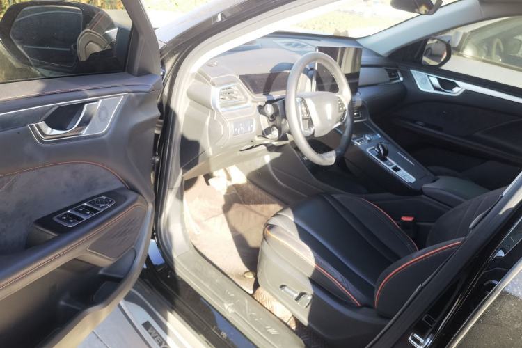 Used Wey Macchiato 2021 1.5L DHT Custom Edition Driver Seat