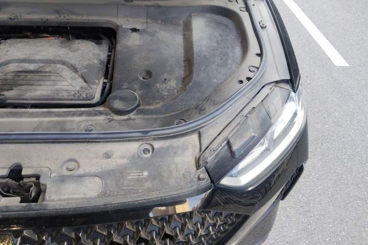 Used Wey Macchiato 2021 1.5L DHT Master Edition Engine Bay Left