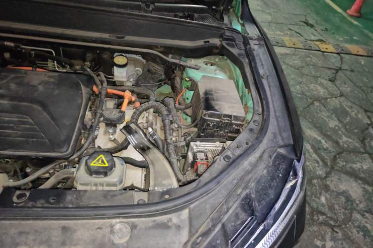 Used Wey Macchiato 2021 1.5L DHT Master Edition Engine Bay Left