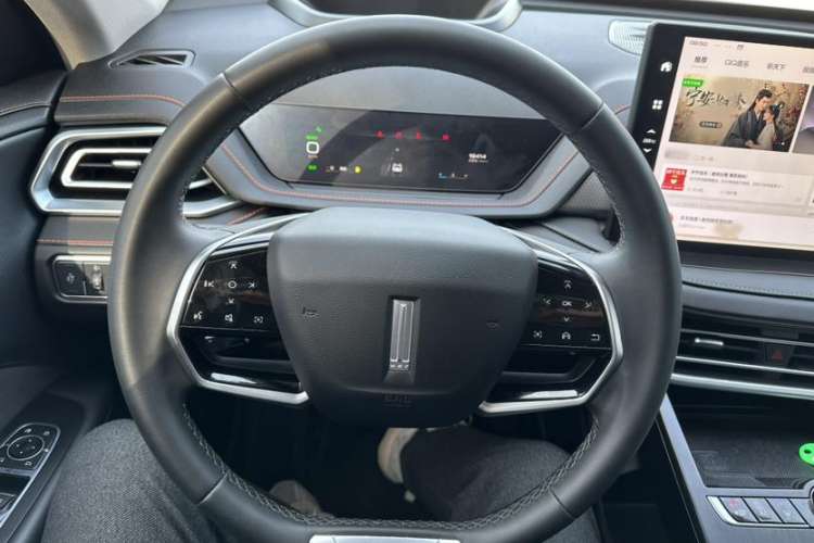 Used Wey Macchiato 2021 1.5L DHT Custom Edition Interior 2