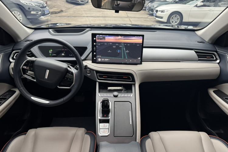 Used Wey Macchiato 2021 1.5L DHT Custom Edition Interior 5