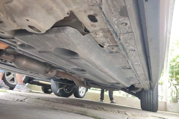 Used Wey Macchiato 2021 1.5L DHT Master Edition Left Side Sill