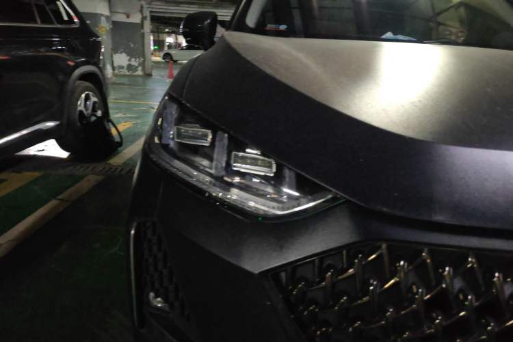 Used Wey Macchiato 2021 1.5L DHT Master Edition Right Front Headlight