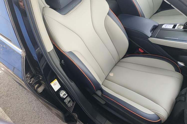 Used Wey Macchiato 2021 1.5L DHT Custom Edition Right Front Seat