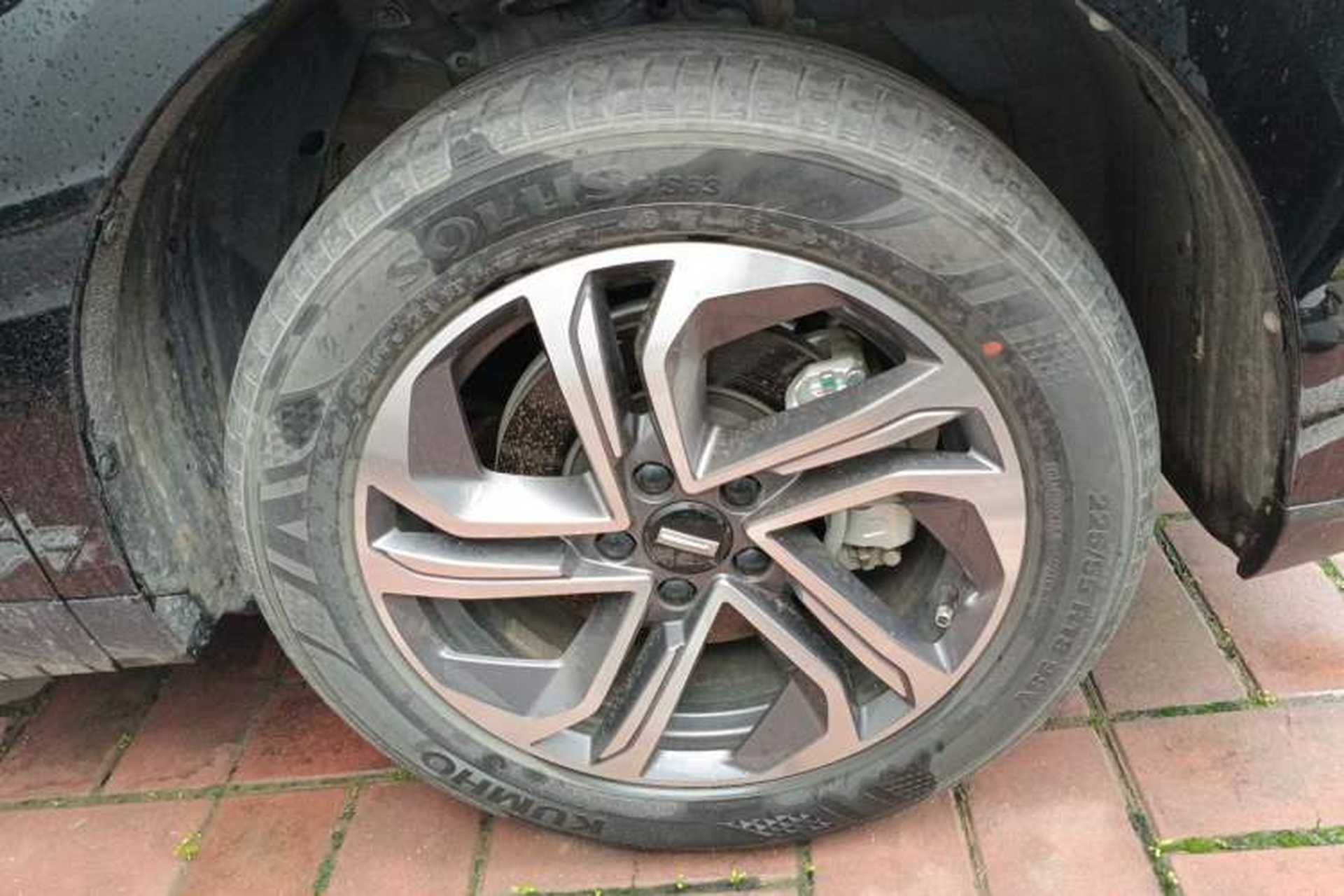 Used Wey Macchiato 2021 1.5L DHT Custom Edition Right Front Wheel Hub