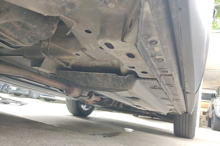 Used Wey Macchiato 2021 1.5L DHT Master Edition Right Side Sill