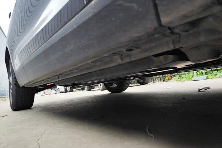 Used Wey Macchiato 2021 1.5L DHT Master Edition Right Side Sill