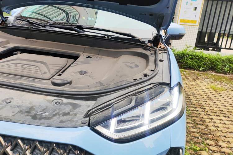 Used Wey Macchiato 2021 1.5L DHT Master Edition Engine Bay Left