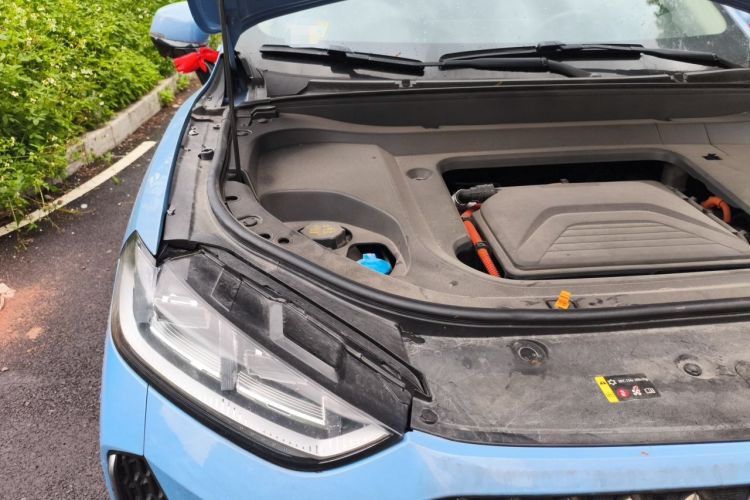 Used Wey Macchiato 2021 1.5L DHT Master Edition Engine Bay Right