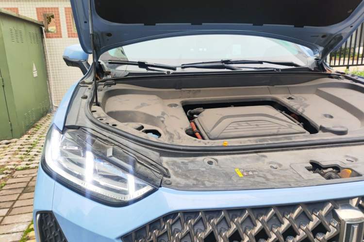 Used Wey Macchiato 2021 1.5L DHT Master Edition Engine Bay Right