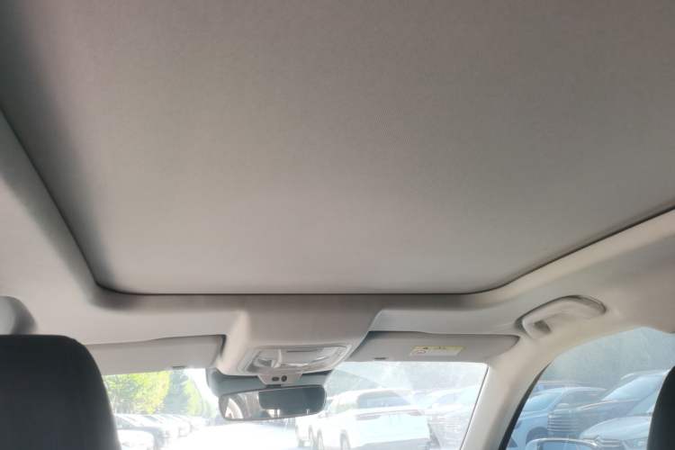 Used Wey Macchiato 2021 1.5L DHT Master Edition Headliner