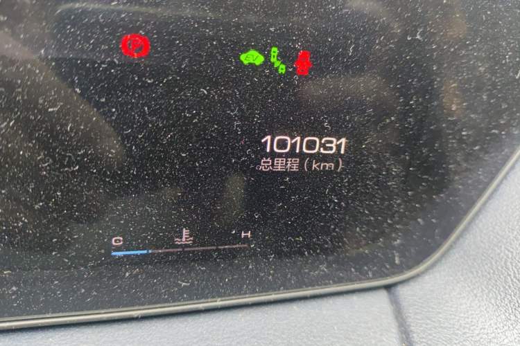 Used Wey Macchiato 2021 1.5L DHT Master Edition Odometer Close Up