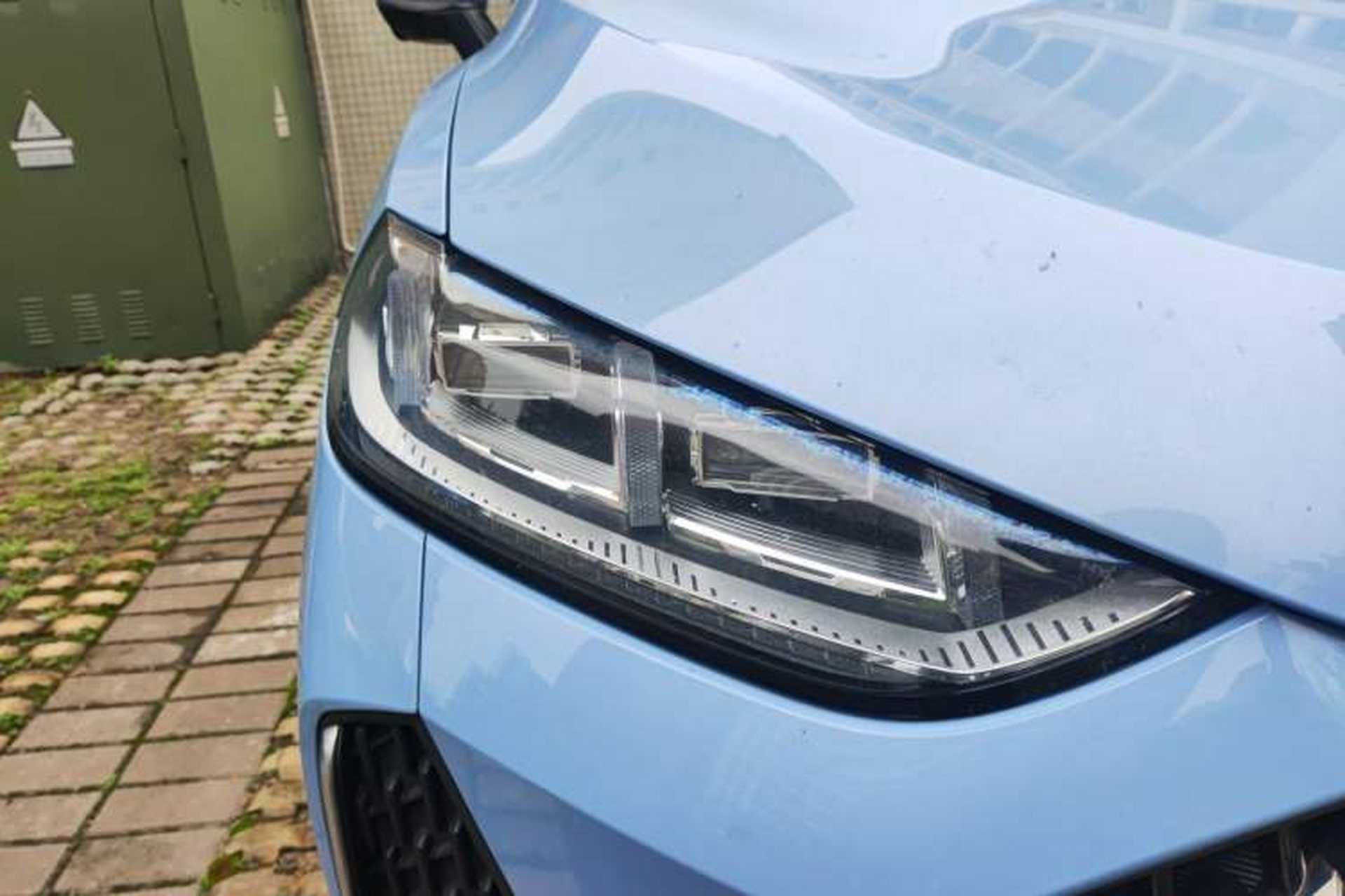 Used Wey Macchiato 2021 1.5L DHT Master Edition Right Front Headlight