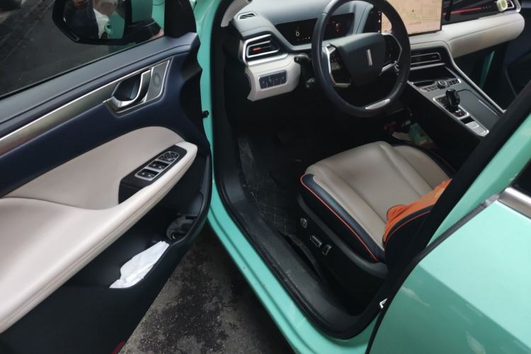 Used Wey Macchiato 2021 1.5L DHT Master Edition Driver Seat