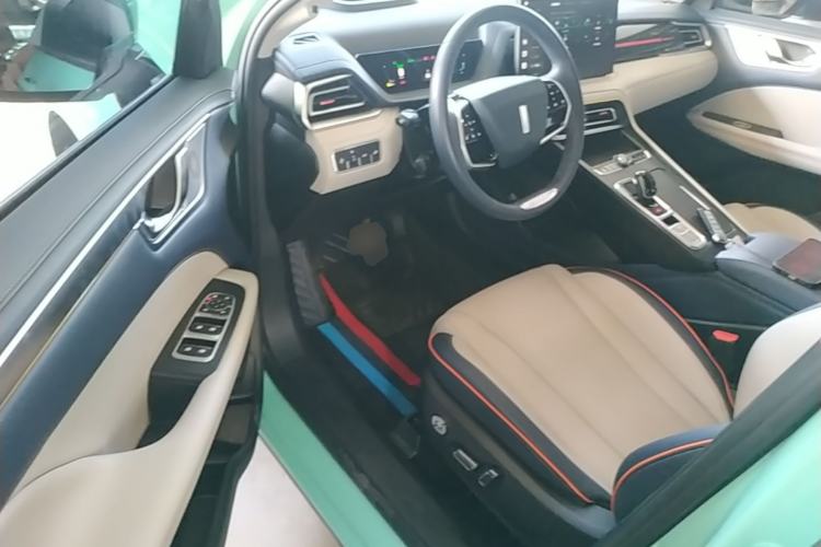 Used Wey Macchiato 2021 1.5L DHT Master Edition Driver Seat