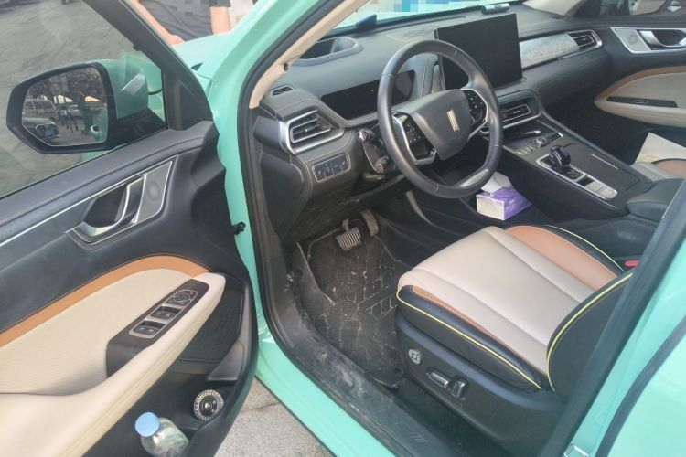 Used Wey Macchiato 2021 1.5L DHT Master Edition Driver Seat