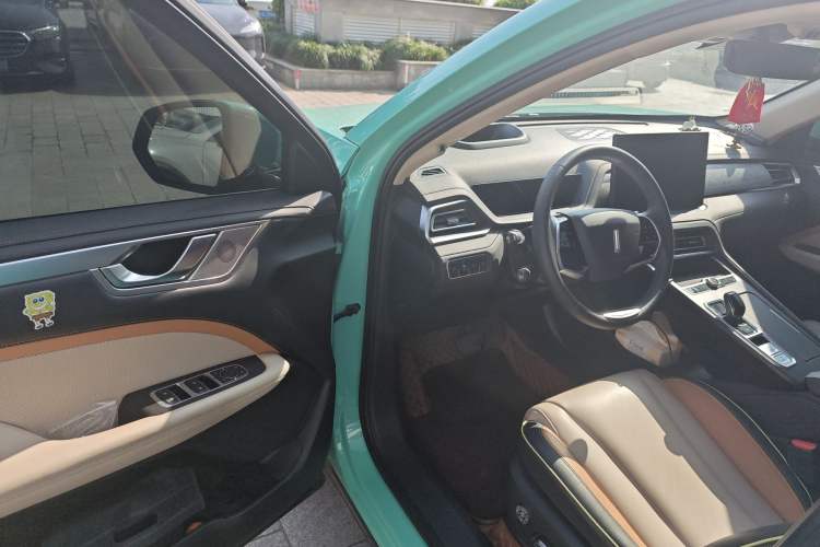 Used Wey Macchiato 2021 1.5L DHT Master Edition Driver Seat