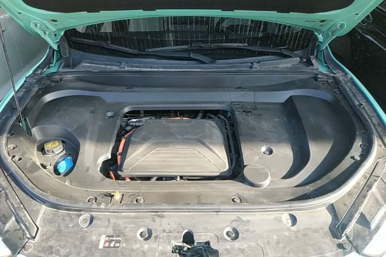 Used Wey Macchiato 2021 1.5L DHT Master Edition Engine Bay