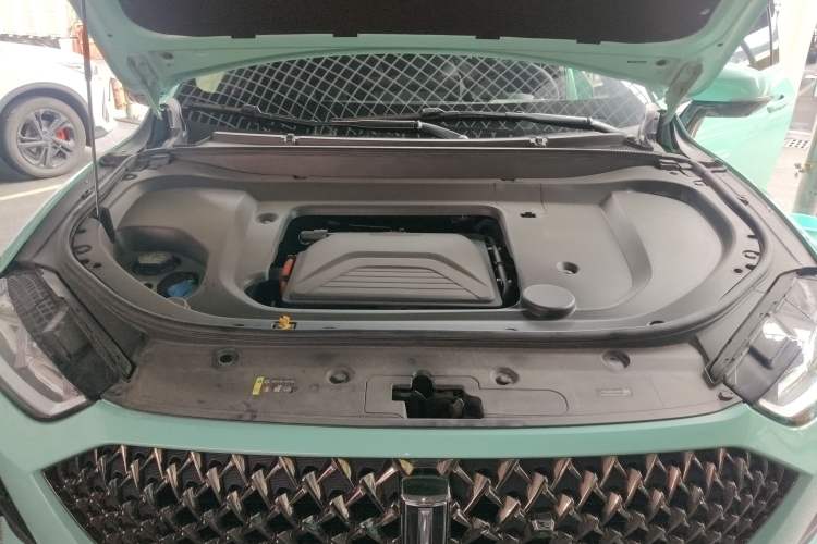 Used Wey Macchiato 2021 1.5L DHT Master Edition Engine Bay