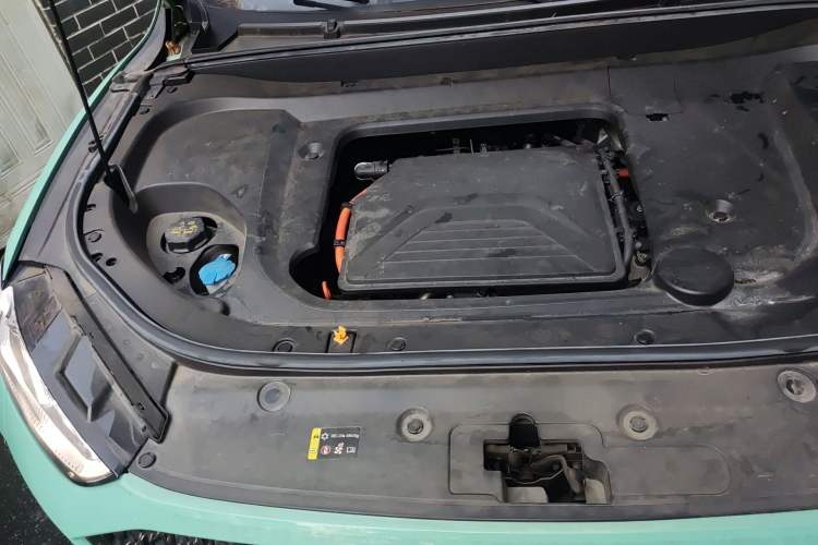 Used Wey Macchiato 2021 1.5L DHT Master Edition Engine Bay Right