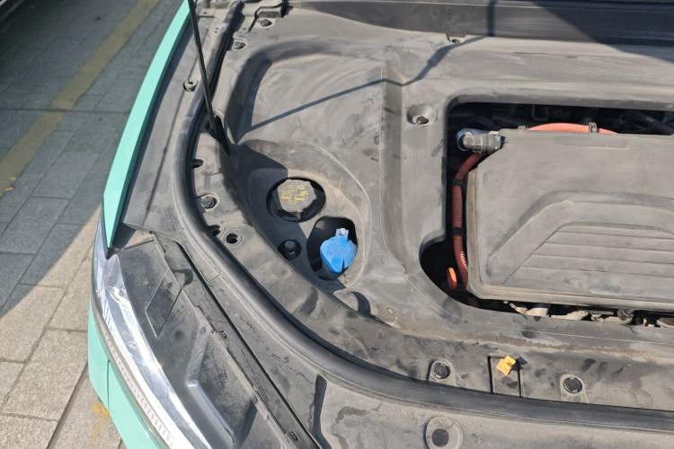 Used Wey Macchiato 2021 1.5L DHT Master Edition Engine Bay Right