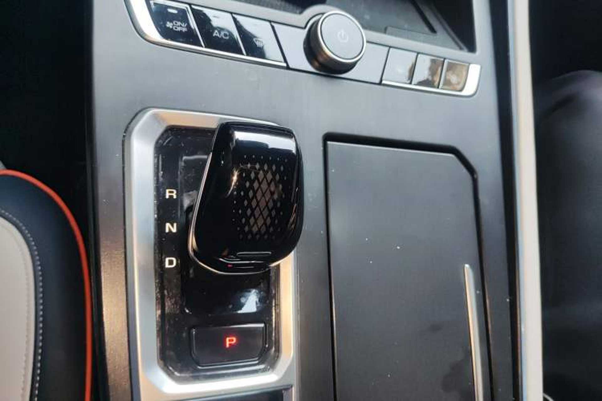Used Wey Macchiato 2021 1.5L DHT Master Edition Gear Lever