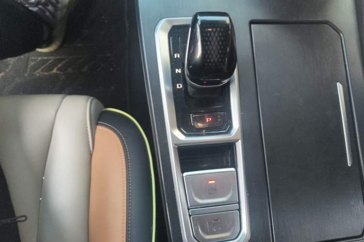 Used Wey Macchiato 2021 1.5L DHT Master Edition Gear Lever