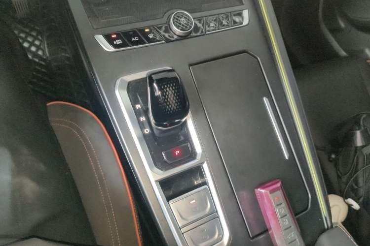 Used Wey Macchiato 2021 1.5L DHT Master Edition Gear Lever