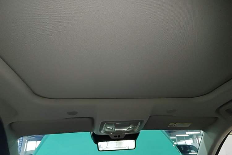 Used Wey Macchiato 2021 1.5L DHT Master Edition Headliner