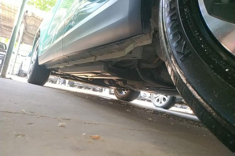 Used Wey Macchiato 2021 1.5L DHT Master Edition Left Side Sill