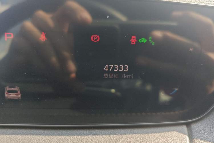 Used Wey Macchiato 2021 1.5L DHT Master Edition Odometer Close Up