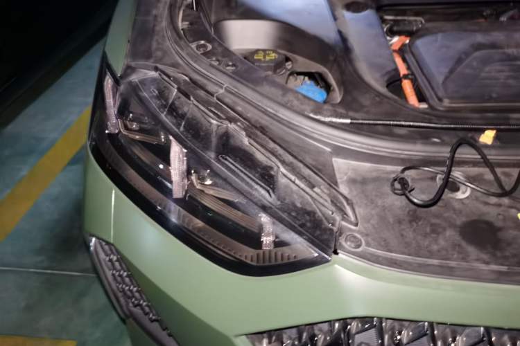 Used Wey Macchiato 2021 1.5L DHT Master Edition Right Front Headlight