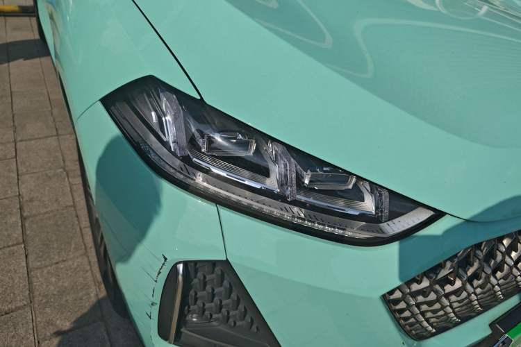 Used Wey Macchiato 2021 1.5L DHT Master Edition Right Front Headlight