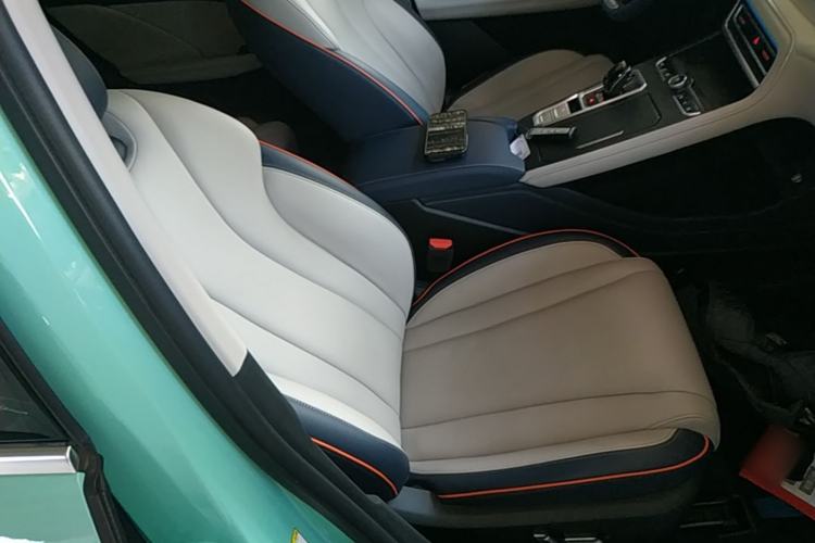 Used Wey Macchiato 2021 1.5L DHT Master Edition Right Front Seat