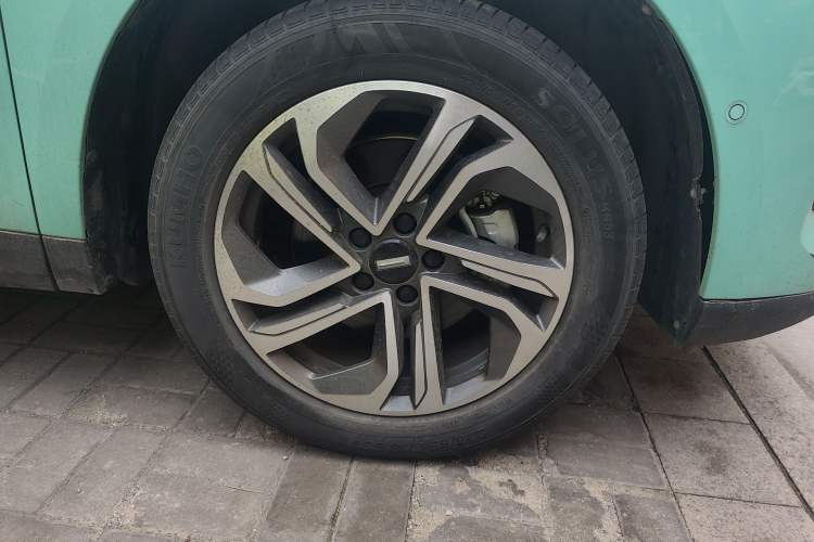 Used Wey Macchiato 2021 1.5L DHT Master Edition Right Front Wheel Hub