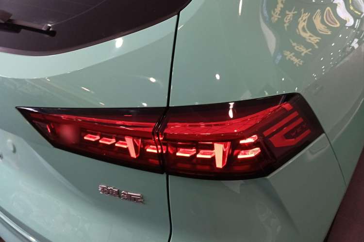 Used Wey Macchiato 2021 1.5L DHT Master Edition Right Rear Taillight