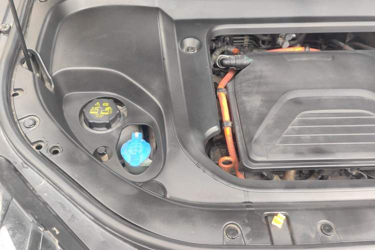 Used Wey Macchiato 2021 1.5L DHT Custom Edition Engine Bay Right
