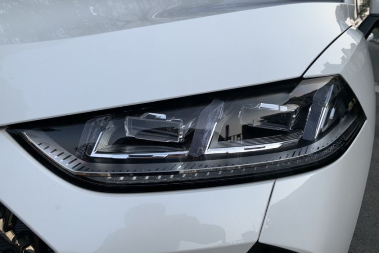 Used Wey Macchiato 2021 1.5L DHT Master Edition Left Front Headlight