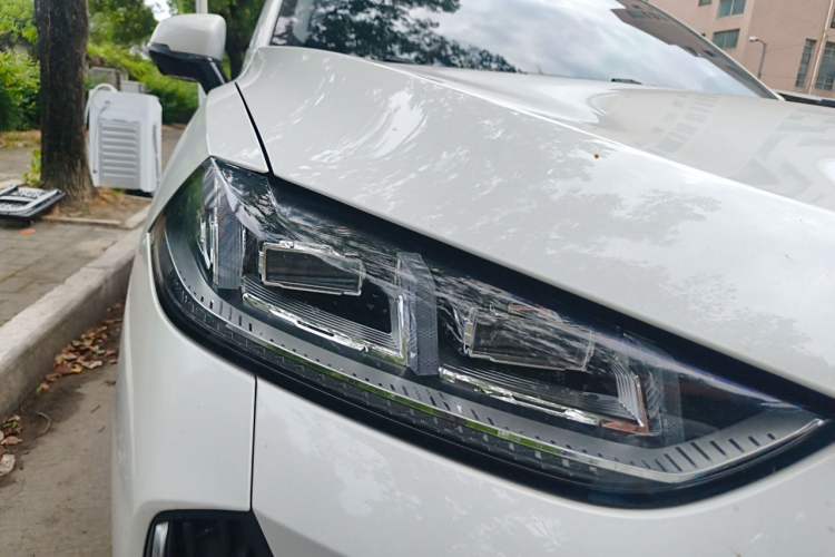 Used Wey Macchiato 2021 1.5L DHT Custom Edition Right Front Headlight