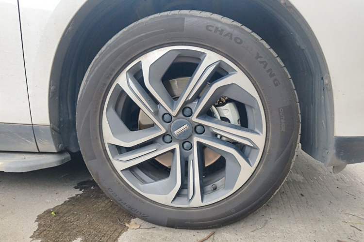 Used Wey Macchiato 2021 1.5L DHT Custom Edition Right Front Wheel Hub
