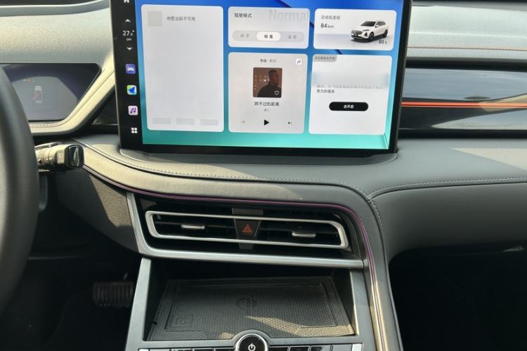 Used Wey Macchiato DHT-PHEV 2021 1.5L Master Edition Audio And AC Panel