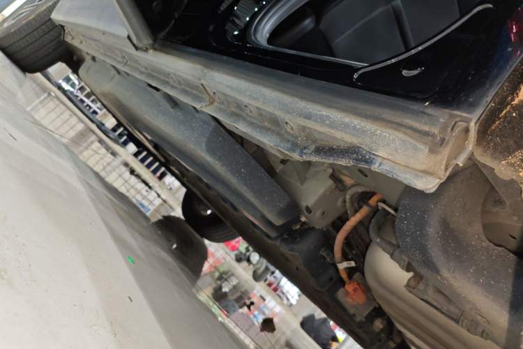 Used Wey Macchiato DHT-PHEV 2021 1.5L Special Edition Left Side Sill