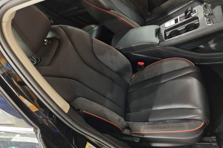 Used Wey Macchiato DHT-PHEV 2021 1.5L Special Edition Right Front Seat